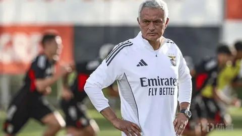 申花虽败犹荣，喜提蜕变先机！上港需警惕，申花强势逆袭在即！